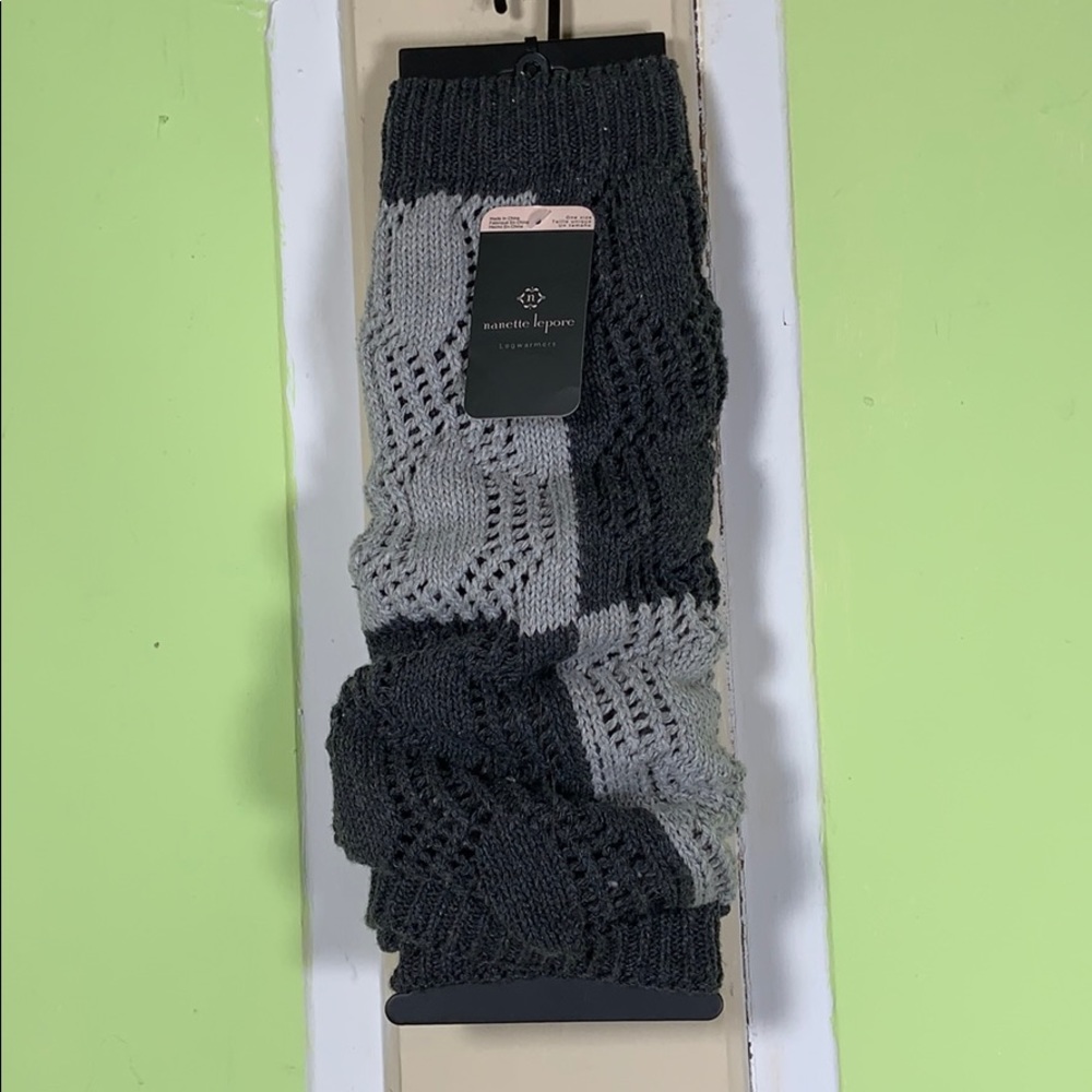 Nanette LEPORE leg warmers gray 2 tone knit o/s